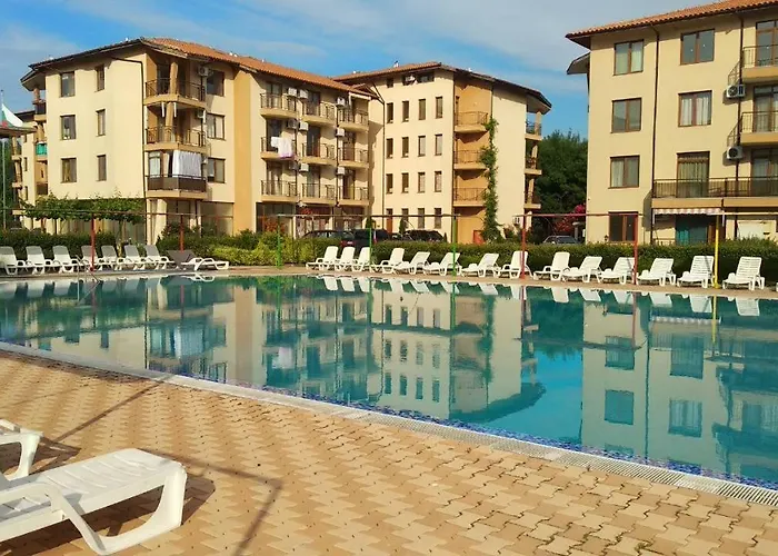 Nestinarka Complex - Emili تساريفو