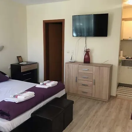 Nestinarka Complex - Emili Tsarévo