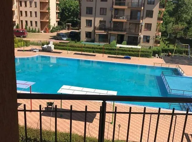 Nestinarka Complex - Emili Zarewo